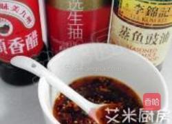 红油黄瓜拌耳丝的做法图解3