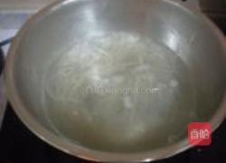 鸭血粉丝汤的做法图解2