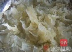 荔枝银耳润肺养颜汤的做法图解2