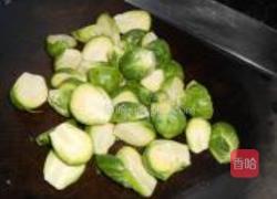 蚝油小包菜的做法图解2