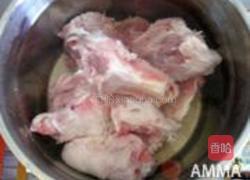 大棒骨炖萝卜的做法图解3