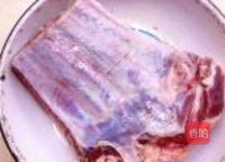 蒜香烤大排的做法图解1