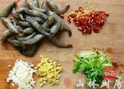 辣炒河虾的做法图解1