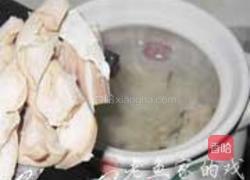 当归红枣猪肚汤的做法图解2