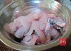 南熘鱼片的做法图解1