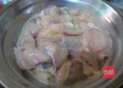 南熘鱼片的做法图解3