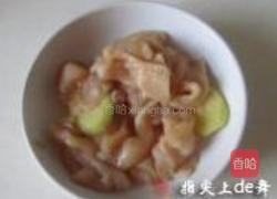 香菠凉瓜炒鸡片的做法图解6