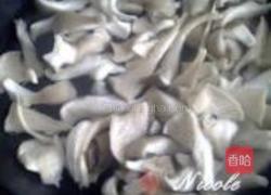 明目鲜蘑猪肝汤的做法图解2