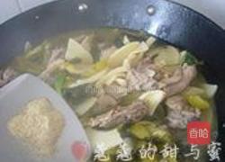 酸菜鸭子的做法图解10