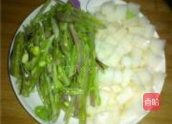 扁豆丝烧山丁的做法图解2