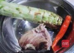 莴笋回锅肉的做法图解1