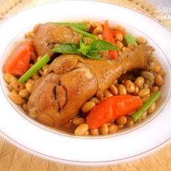 黄豆焖鸡腿的做法[图]