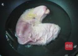 墨鱼猪肚排骨汤的做法图解1