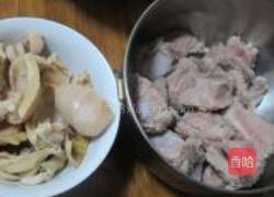 墨鱼猪肚排骨汤的做法图解6