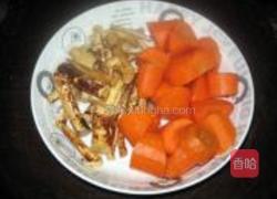 五指毛桃煲猪手汤的做法图解2