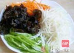 素鱼香肉丝的做法图解2