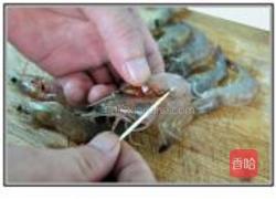蒜香开片基围虾的做法图解4
