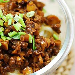 笋丁香菇肉酱的做法[图]