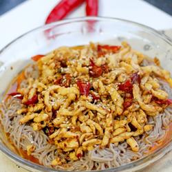 红油鸡丝冷面的做法[图]