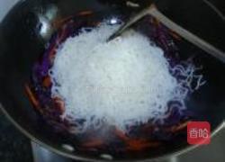 紫甘蓝斋炒米的做法图解7