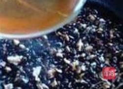 蒜蓉香菇黑豆的做法图解6