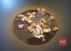 咸鱼粒炒合掌瓜的做法图解3