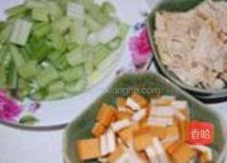 杂蔬芹菜的做法图解1