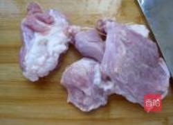 蘑菇腐竹炒瘦肉的做法图解2