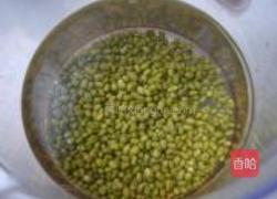 绿豆菊花饮的做法图解2