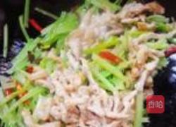 芹菜炒肉丝的做法图解4