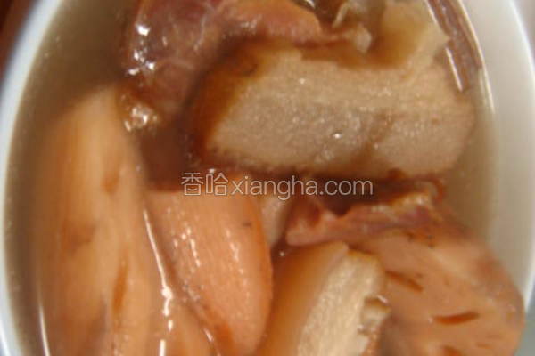 莲藕炖腊肉