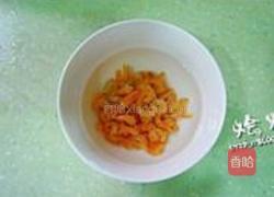 苦瓜炒虾米的做法图解1