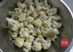 剁椒菜花的做法图解1