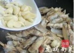 蒜香蛏子的做法图解7
