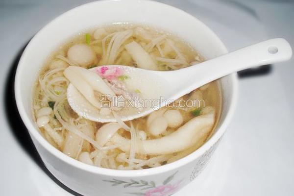 菌菇类鸡肉汤