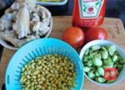 茄汁黄豆炖猪蹄的做法图解1