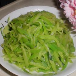 清炒青笋的做法[图]