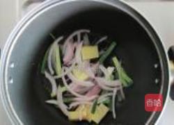 虾汤米线的做法图解4