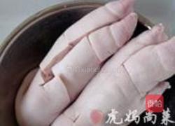 香辣猪蹄的做法图解1