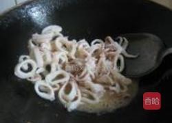 韭苔炒鱿鱼圈的做法图解5