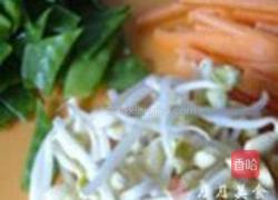 荷兰豆炒胡萝卜的做法图解1