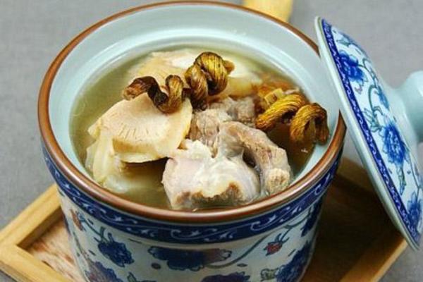 花旗参石斛瘦肉汤