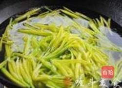 鲜黄花菜炒肉丝的做法图解4