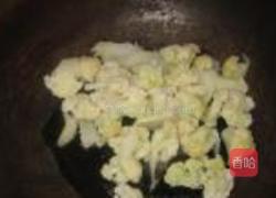 花菜炒虾的做法图解6