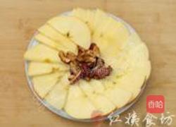 糖水苹果煎大枣的做法图解1