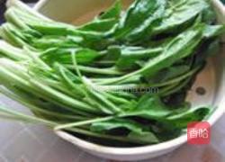 菠菜鸡蛋饼的做法图解1