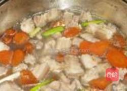 清炖五花肉胡萝卜的做法图解6