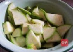 肉片香菇炒西葫芦的做法图解3