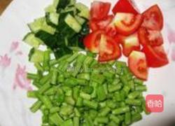 茄汁虾仁炒饭的做法图解2