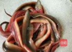 香辣鳝鱼的做法图解1